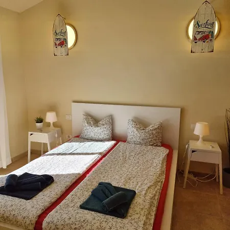 Vientos Only 100m To The Surf Beach, Terrace, Balcony, Sea View, Wifi Nyaraló *