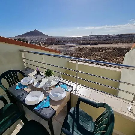 Vientos Only 100m To The Surf Beach, Terrace, Balcony, Sea View, Wifi 펜션