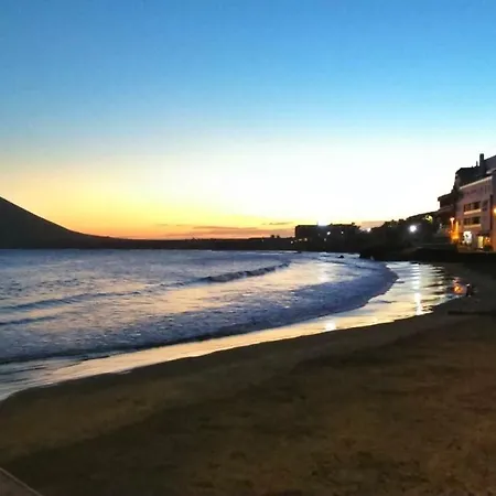 Hébergement de vacances Vientos Only 100m To The Surf Beach, Terrace, Balcony, Sea View, Wifi