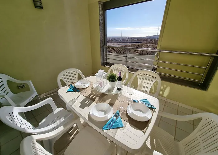 Vientos Only 100m To The Surf Beach, Terrace, Balcony, Sea View, Wifi * Granadilla de Abona